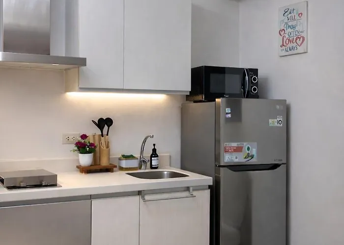 The Nook Staycation At Azure Urban Parañaque Apartahotel *