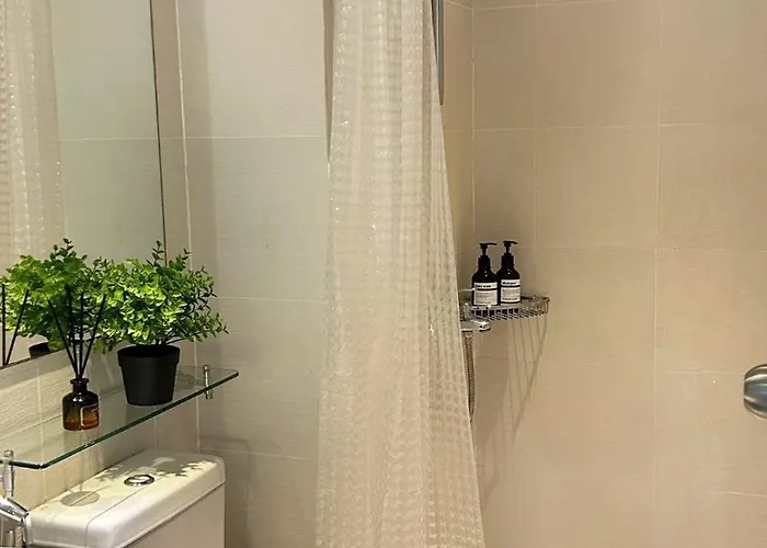 Apartahotel The Nook Staycation At Azure Urban Parañaque Manila